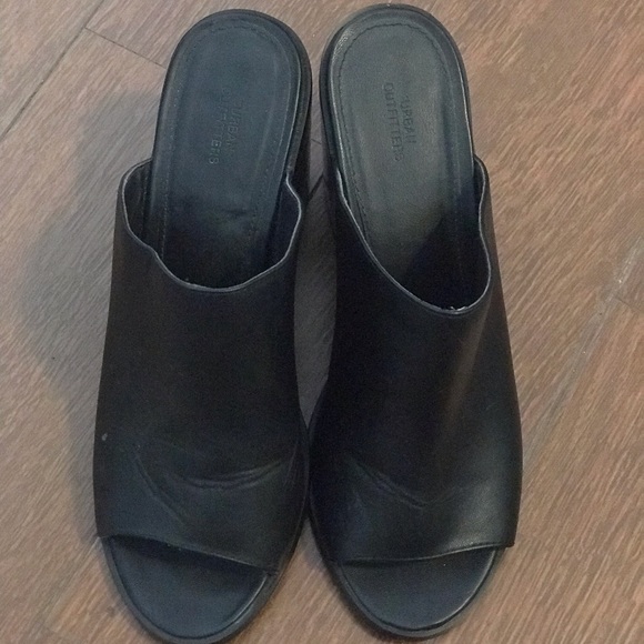 Shoes - Picture 2 of 2